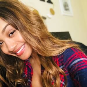 Meet your Posher, Niya